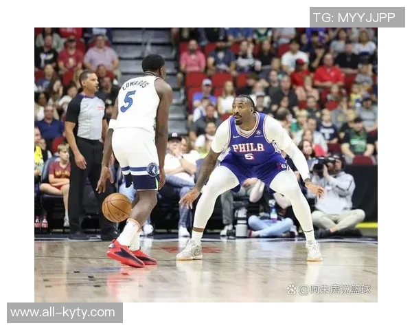 爱德华兹表现平平17投6中仅得17分贡献3篮板1断1帽令人失望